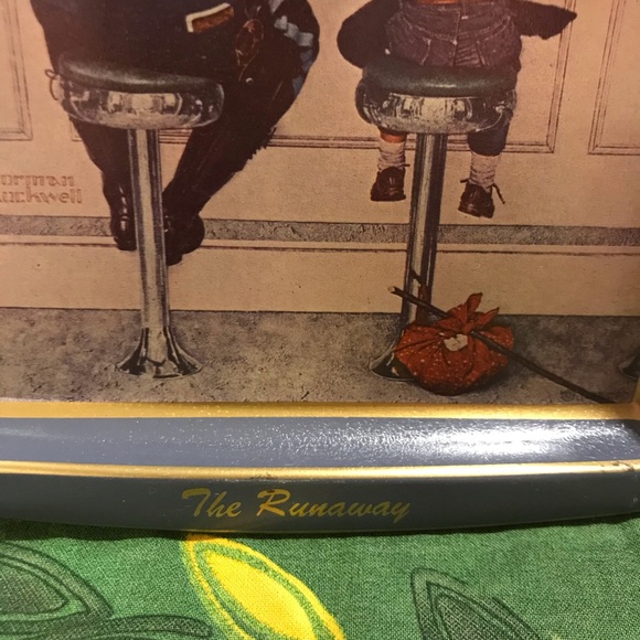 ‼️Sold‼️Norman Rockwell Tin Tray - Picture 3 of 11